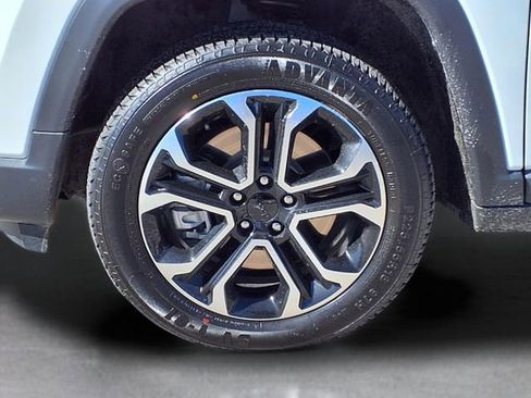 Used 2023 Jeep Compass Limited image 13