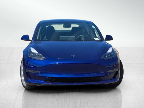 Used 2023 Tesla Model 3 Standard Range RWD image 3