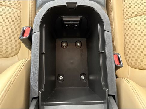 Used 2019 Toyota RAV4 Limited w/ Cold Weather Package image 38