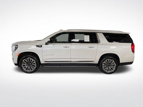 Used 2023 GMC Yukon XL Denali Ultimate AWD/4WD image 2