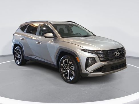 New 2026 Hyundai Tucson SEL Plus FWD image 3