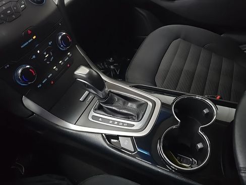Used 2017 Ford Edge SEL AWD/4WD image 30