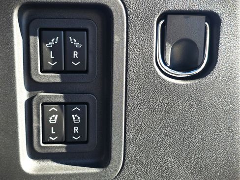 New 2026 Buick Enclave Sport Touring w/ Super Cruise Package image 26