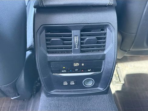 Used 2019 BMW 330i 330i w/ M Sport Package image 20