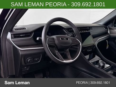 New 2025 Jeep Grand Cherokee L Limited image 17