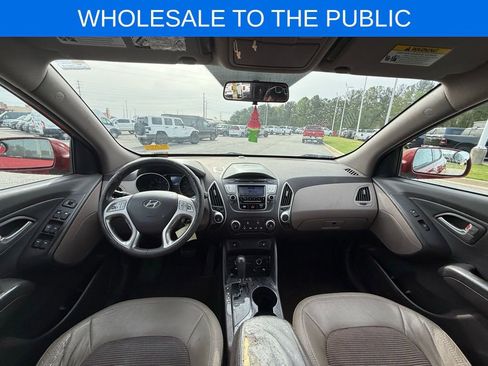 Used 2013 Hyundai Tucson GLS image 12