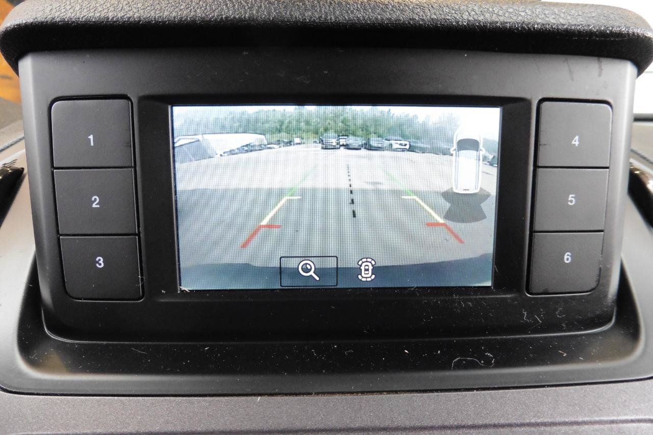 Used 2022 Ford Transit Connect XL FWD image 5