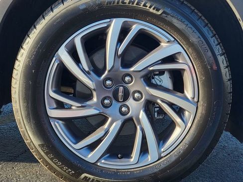 Certified 2024 Lincoln Corsair Premiere image 17