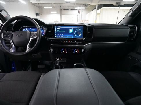 Certified 2025 Chevrolet Silverado 1500 RST image 5