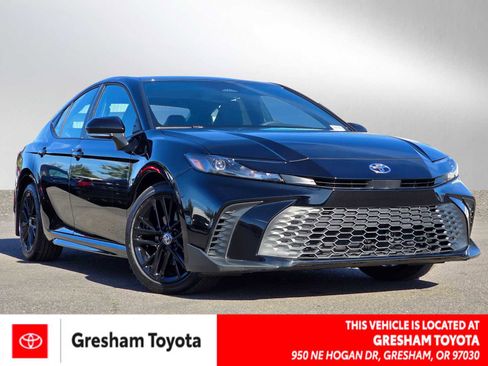 Certified 2026 Toyota Camry SE FWD image 1