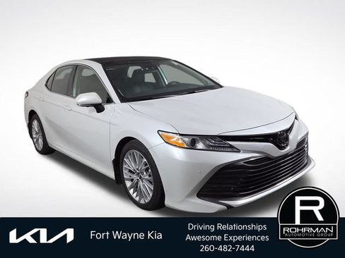 Used 2019 Toyota Camry XLE w/ Driver Assist Package FWD image 5