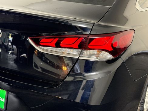 Used 2018 Hyundai Sonata SE w/ Cargo Package FWD image 33