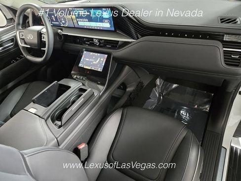 Used 2026 INFINITI QX80 Pure AWD/4WD image 25