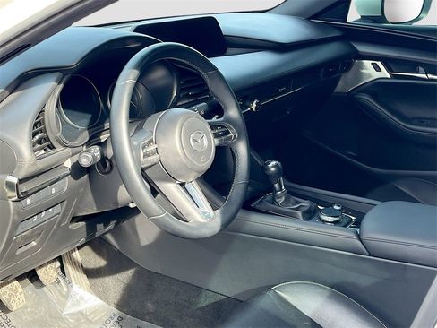 Used 2021 MAZDA MAZDA3 s image 9