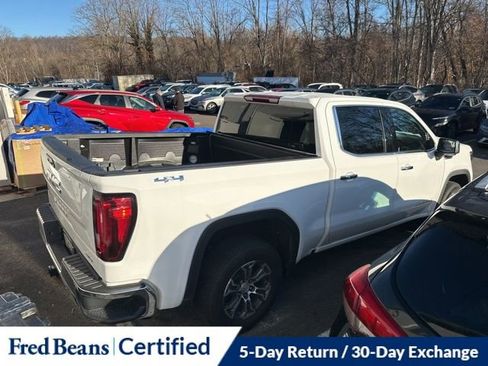 Used 2025 GMC Sierra 1500 SLT image 14