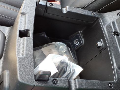 New 2026 Jeep Wrangler Sahara AWD/4WD image 34