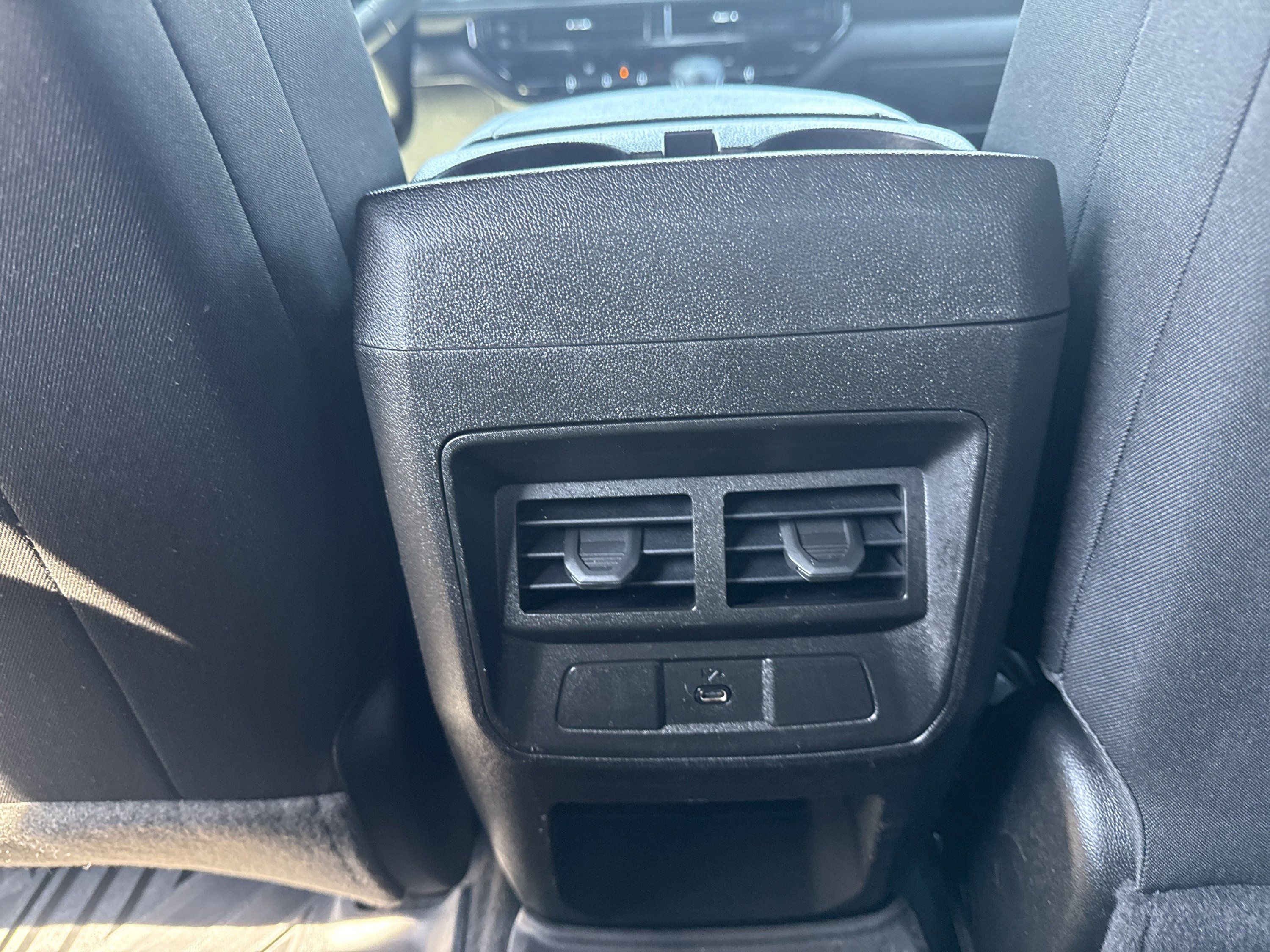 Used 2024 Chevrolet Colorado LT AWD/4WD image 11