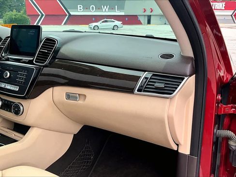 Certified 2016 Mercedes-Benz GLE 350 w/ Parking Assist Package image 19
