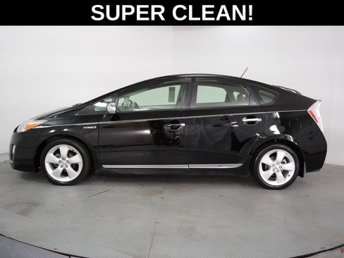 Used 2011 Toyota Prius Four w/ Solar Roof Pkg FWD image 4