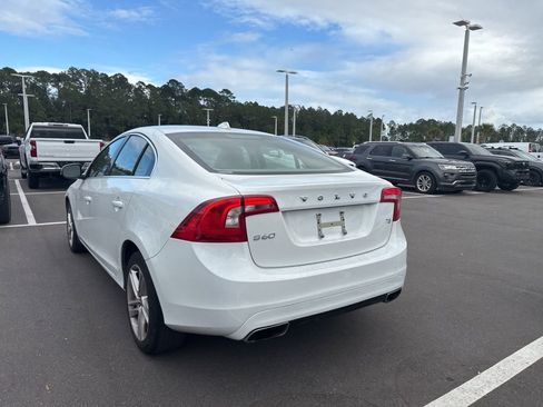 Used 2014 Volvo S60 T5 image 3