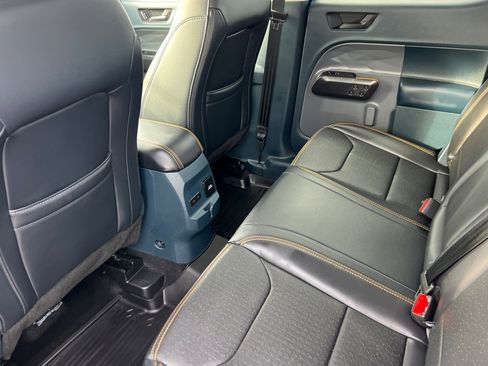 Used 2025 Ford Maverick Tremor image 12