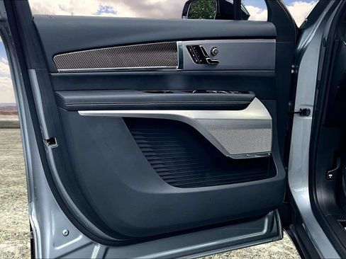 Certified 2026 Cadillac Vistiq Sport w/ LPO, Floor Liner Package AWD/4WD image 20