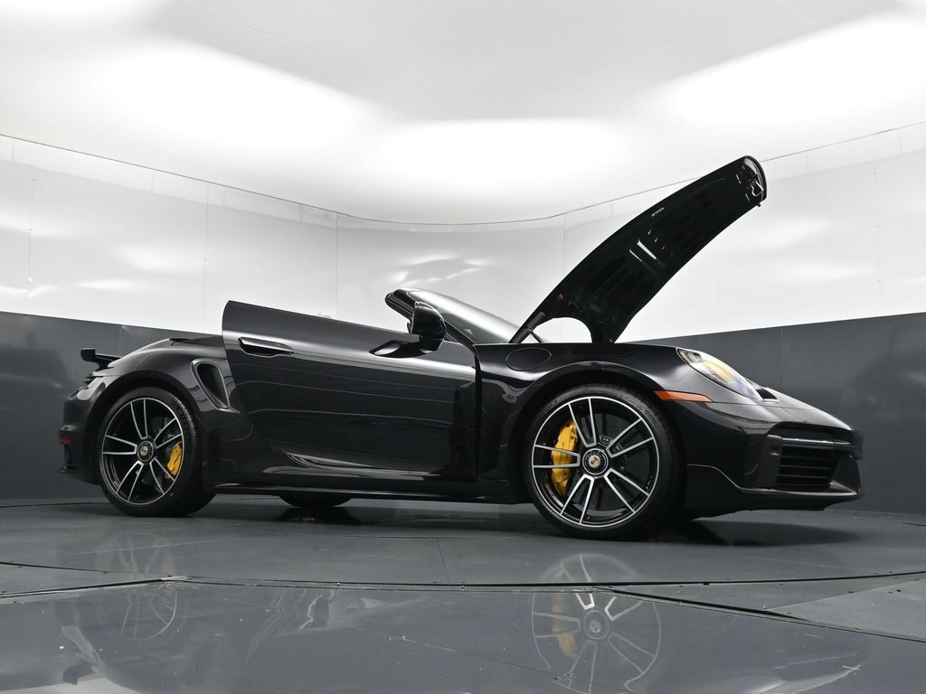 Certified 2022 Porsche 911 Turbo S AWD/4WD image 35