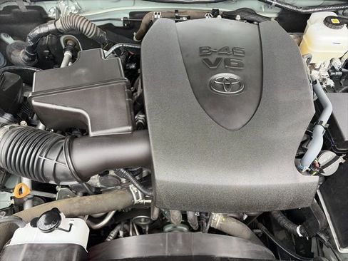 Used 2023 Toyota Tacoma TRD Off-Road w/ TRD Premium Off Road Package image 35