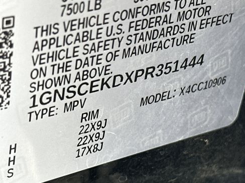 Used 2023 Chevrolet Suburban RST RWD image 33