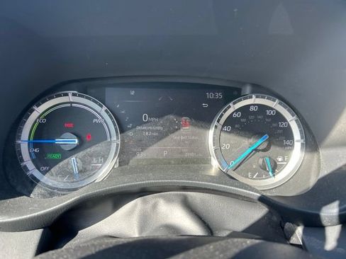 Used 2022 Toyota Highlander XLE AWD/4WD image 15