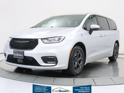 Used 2023 Chrysler Pacifica Touring-L w/ S Appearance Package