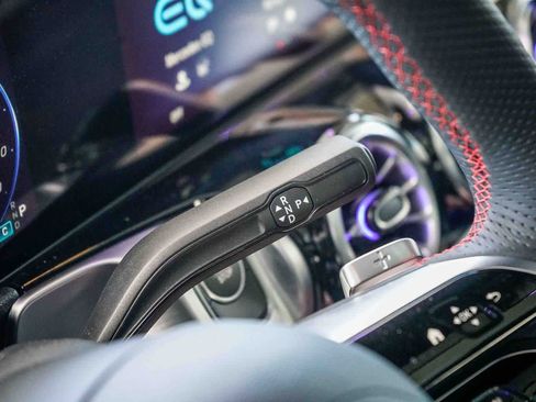 Used 2024 Mercedes-Benz EQB 350 4MATIC SUV image 21