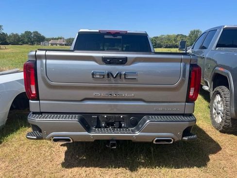 Used 2025 GMC Sierra 1500 Denali Ultimate AWD/4WD image 7