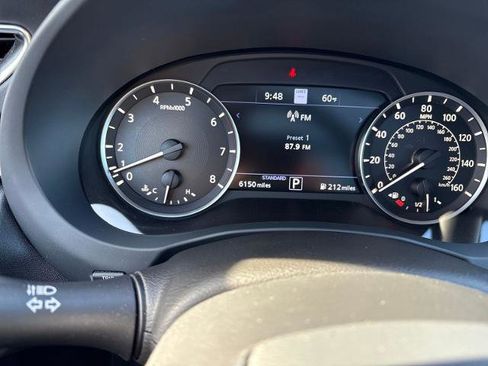 Certified 2025 INFINITI QX50 Sport image 16