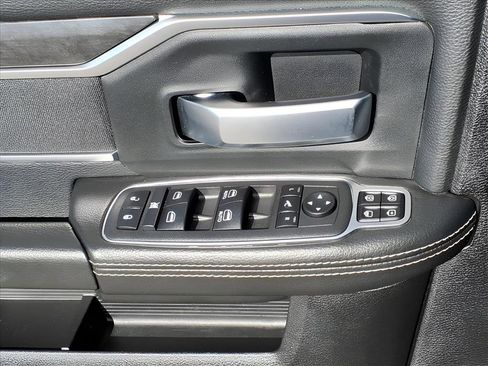 Used 2024 RAM 2500 Big Horn w/ Bed Utility Group image 12