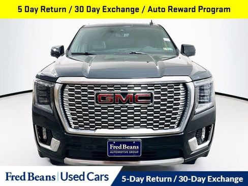 Used 2022 GMC Yukon Denali w/ Denali Premium Package image 2