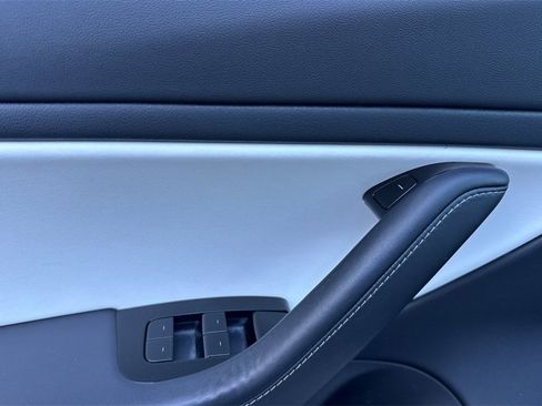 Used 2019 Tesla Model 3 Long Range image 11