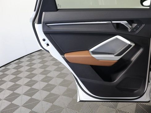 Used 2021 Audi Q3 2.0T Premium image 13