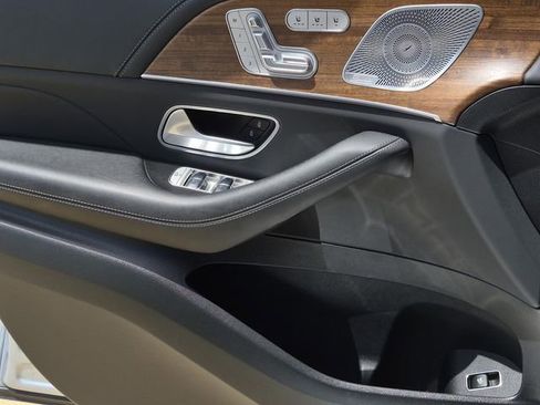 Certified 2025 Mercedes-Benz GLE 53 AMG 4MATIC Coupe image 19
