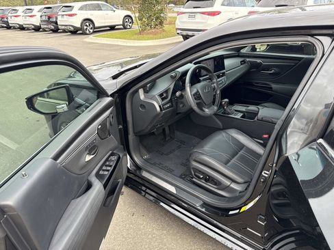 Used 2022 Lexus ES 350 Ultra Luxury image 17