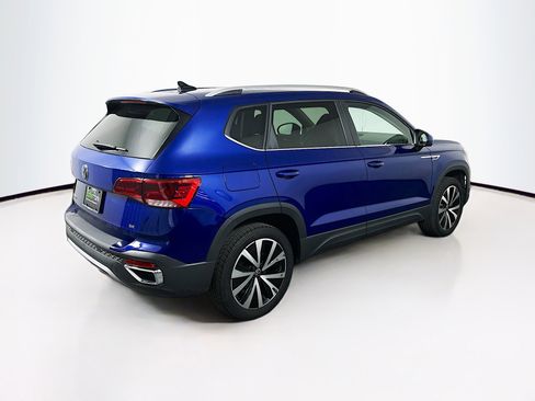 Used 2024 Volkswagen Taos SE image 9