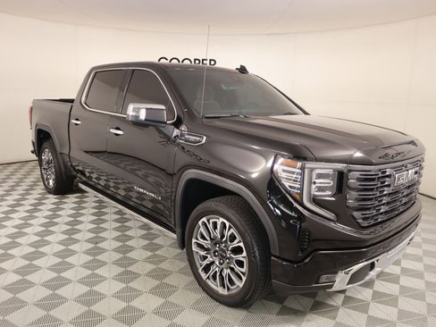Used 2025 GMC Sierra 1500 Denali Ultimate image 1