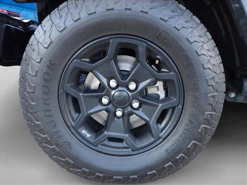 Used 2021 Jeep Gladiator Willys image 7