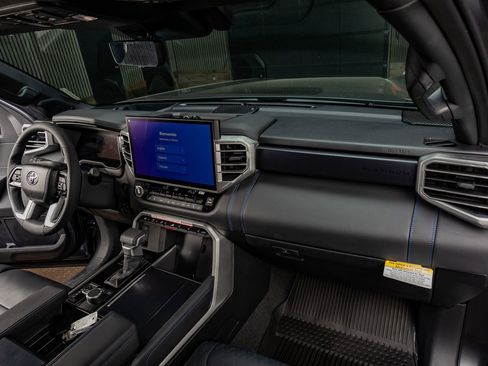 Used 2025 Toyota Tundra Platinum image 19