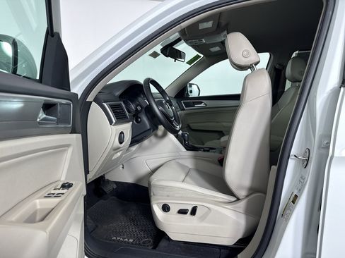Used 2018 Volkswagen Atlas SE AWD/4WD image 4
