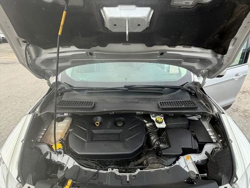 Used 2015 Ford Escape SE w/ Equipment Group 201A AWD/4WD image 31