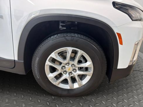 Used 2023 Chevrolet Traverse LS AWD/4WD image 24