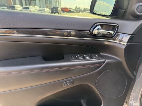 Used 2021 Jeep Grand Cherokee Trailhawk w/ Trailhawk Luxury Group image 10