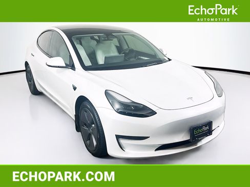 Used 2023 Tesla Model 3 Standard Range RWD image 1