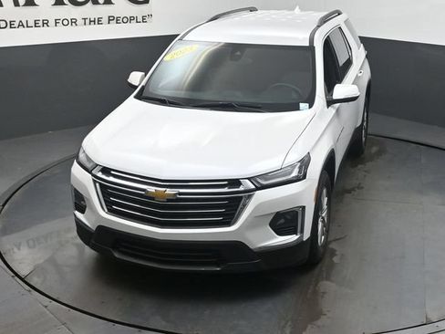 Used 2023 Chevrolet Traverse LT FWD image 50